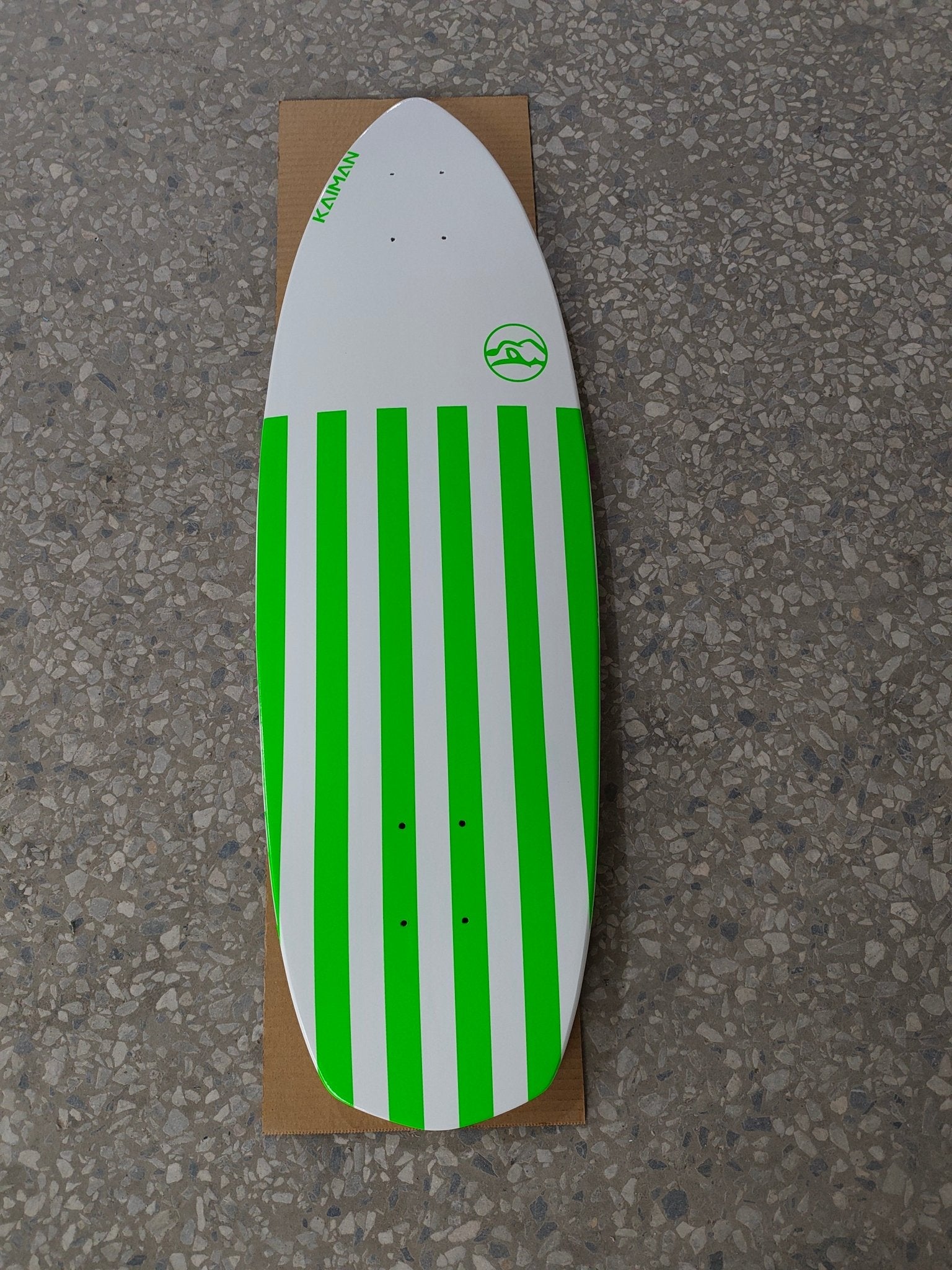 Surf Skate 81x25 - Kaiman Boards